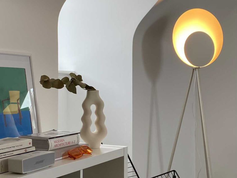 Sand Diffuser Floor Lamp